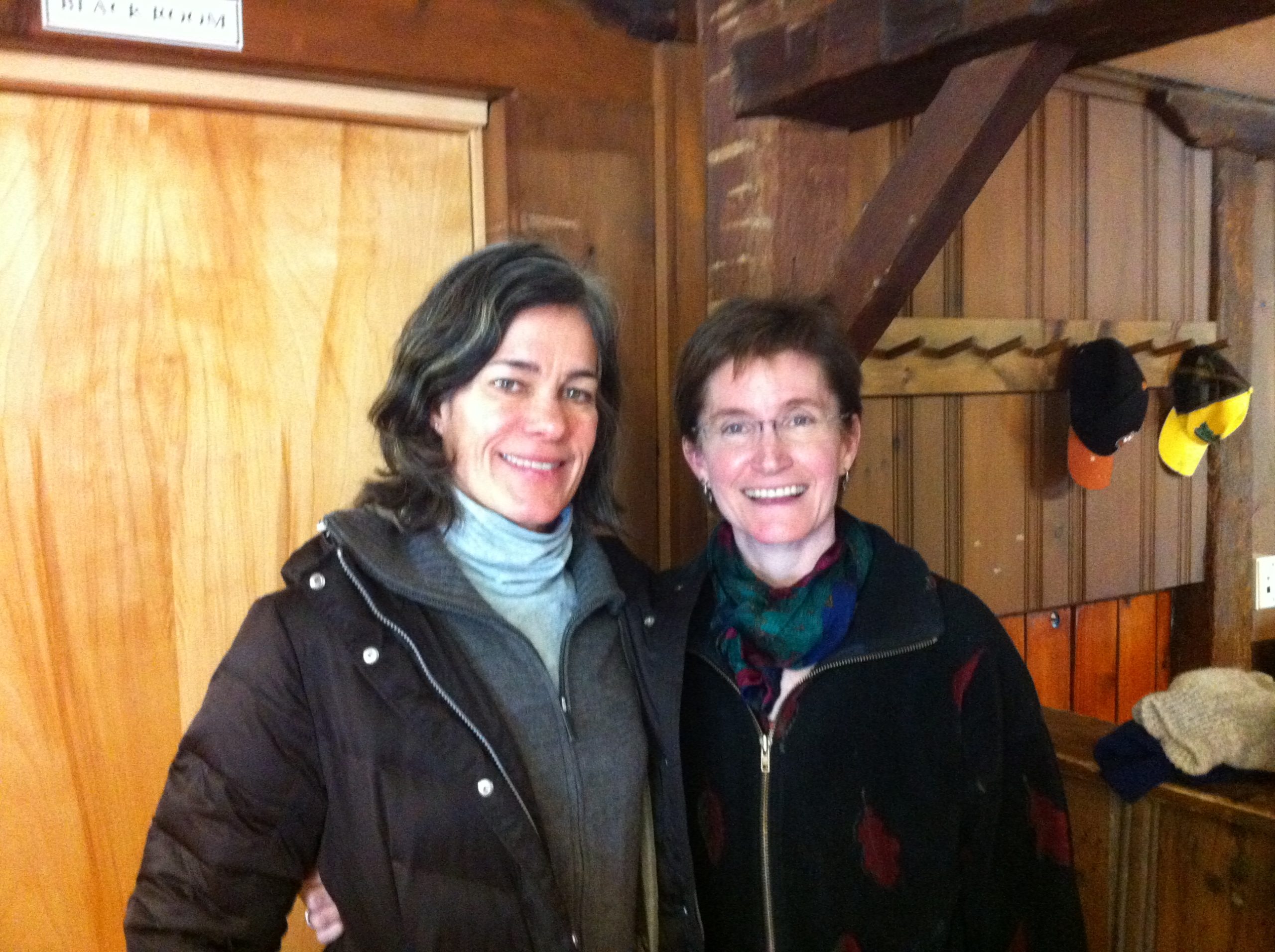 Sarah Gardner (left) and Lisa Fernandez (right)